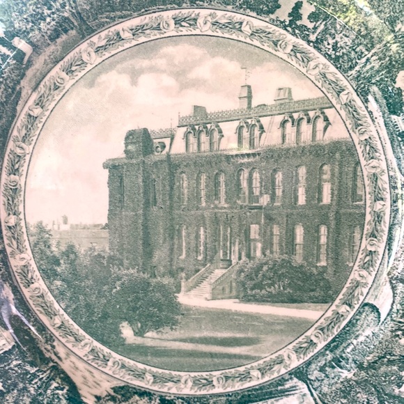 3 Wedgwood Diamond Jubilee University of California 1868-1943 Dinner Plates - Picture 3 of 13